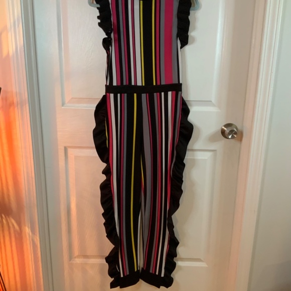 PARTY JUMPSUIT RUFFLES AND STRIPES SIZE L - Picture 2 of 10